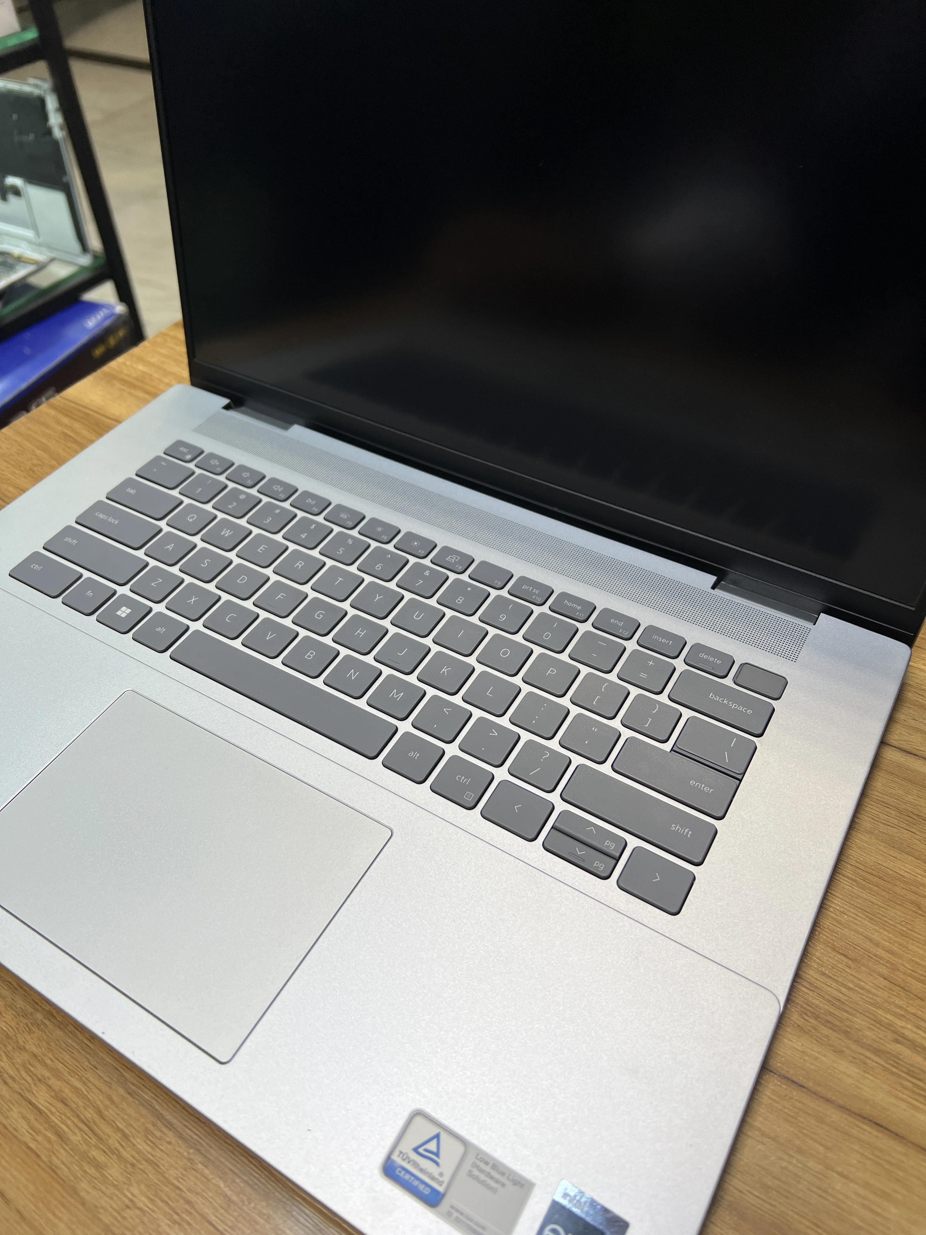 دل ۷۶۳۰ دست دوم ۱۵.۶ اینچی Dell inspiron (7630) Core i7-13 -۳۲GB-256GB- خاکستری - Thumbnail 3