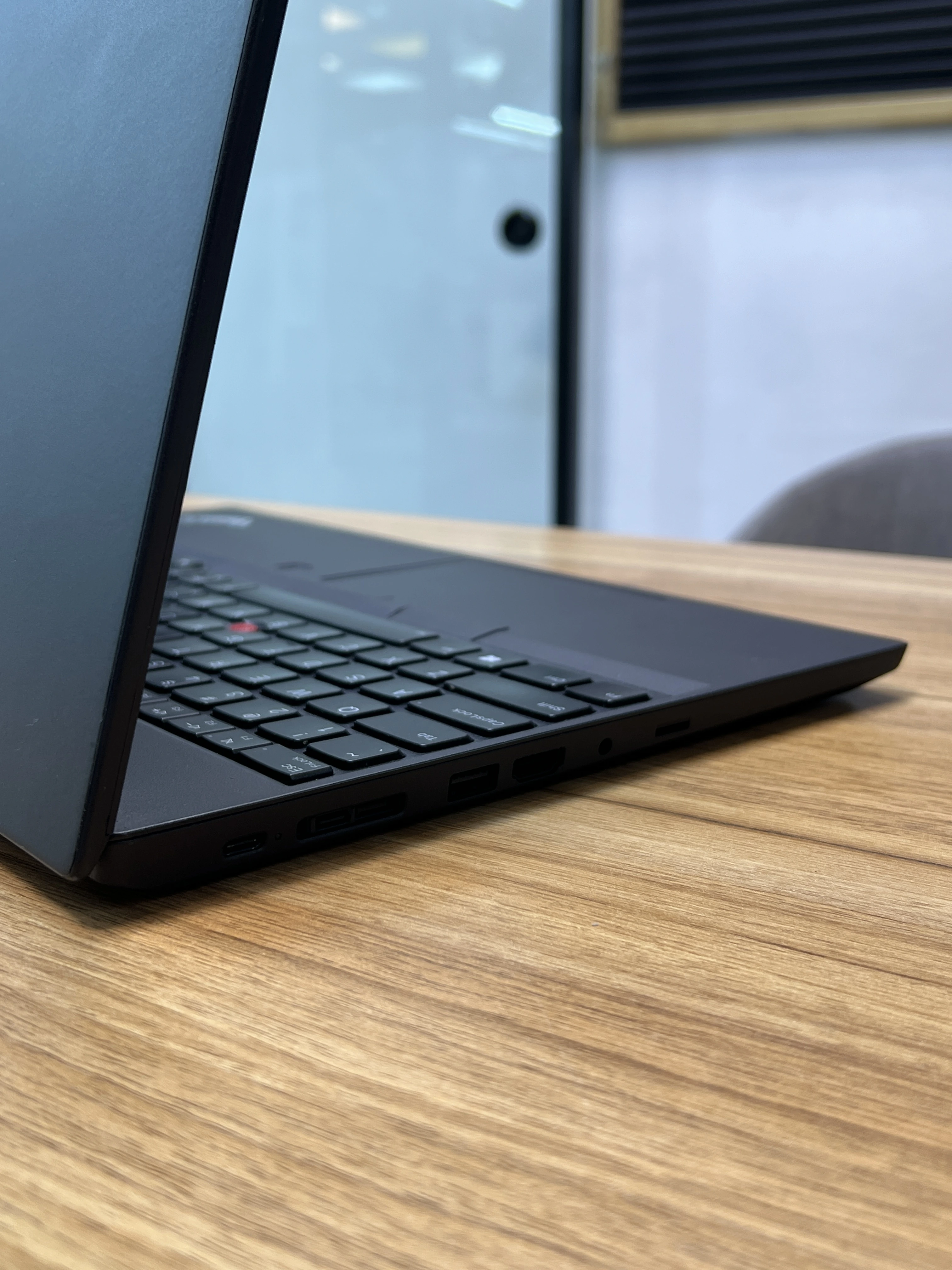لنوو پی۱۵ اس دست دوم ۱۵.۶ اینچی Lenovo P15s (P15s) Core i۷_1۰ -۱۶GB-256GB- مشکی - Thumbnail 3